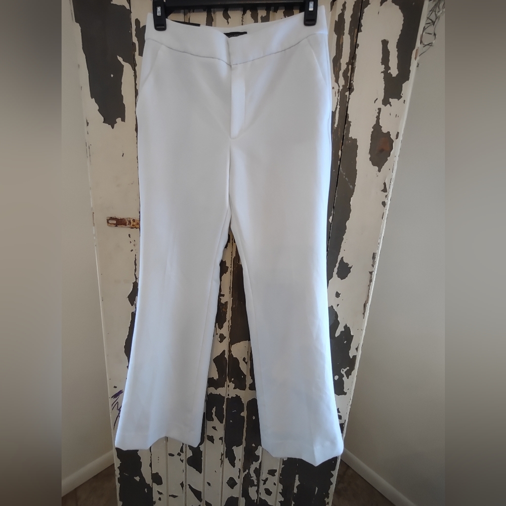 BANANA REPUBLIC HIGH RISE SLIM LEG FLARE HEM SIZE 10 NWT, No pricing